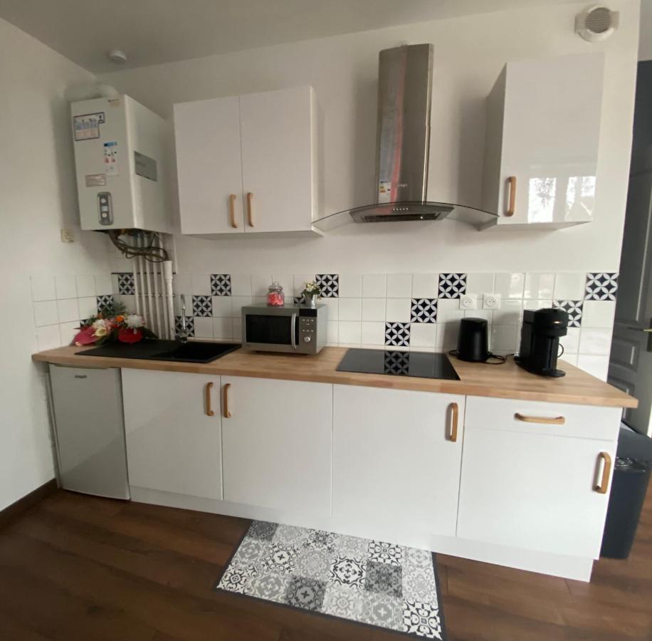 Evasion Tropicale - Studio Avec Spa, Cosy Et Renove Au Coeur De Soissons - 2 Pers 외부 사진