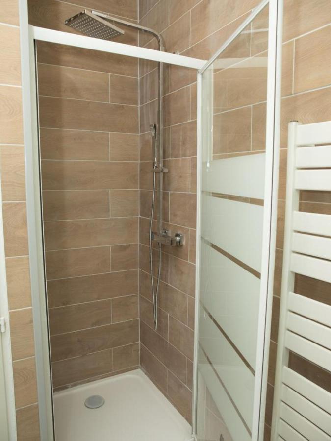 Evasion Tropicale - Studio Avec Spa, Cosy Et Renove Au Coeur De Soissons - 2 Pers 외부 사진