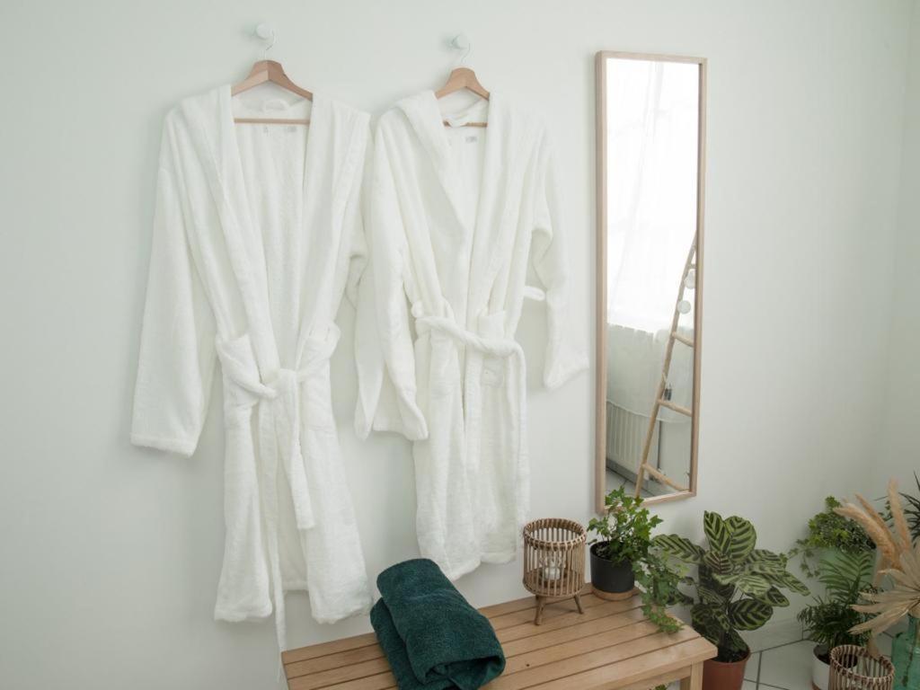 Evasion Tropicale - Studio Avec Spa, Cosy Et Renove Au Coeur De Soissons - 2 Pers 외부 사진